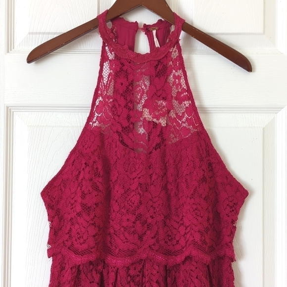 Free People Lost In A Dream Lace Halter Split Back Twofer Mini Dress Magenta 6 - Picture 2 of 15